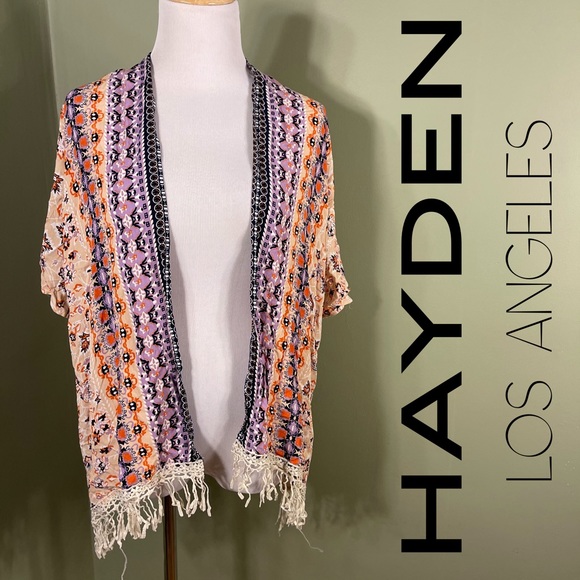 Hayden Tops - NWT Juniors 9/10 Hayden cover up